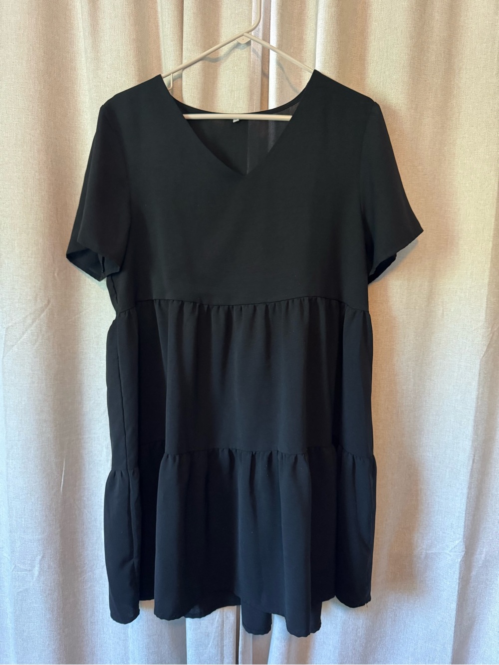Black Tiered V-Neck Short Sleeve Dress